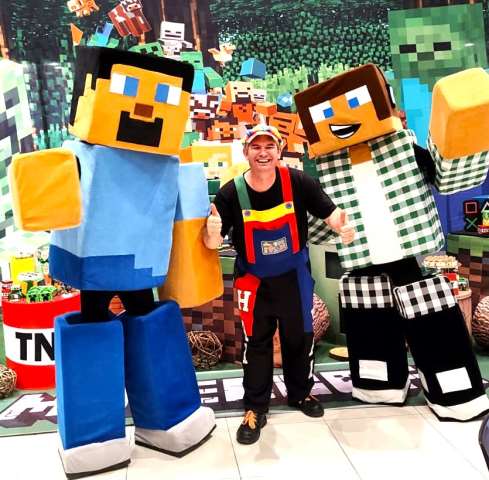 Minecraft personagens vivos cover Festa animação