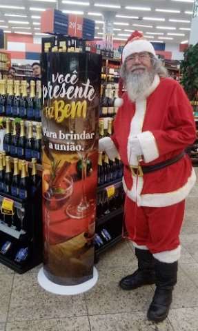 presença do papai Noel para ponto de ativação de marca  