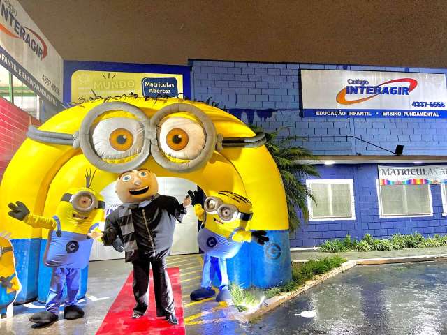 Minions personagens vivos cover Festa animação