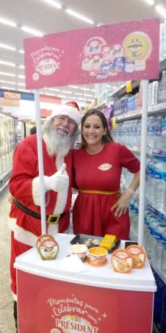 presença do papai Noel para ponto de ativação de marca  