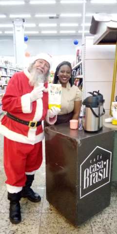 presença do papai Noel para ponto de ativação de marca  